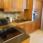 Beautiful And Charming In The Heart Of The Old Town Apartment *