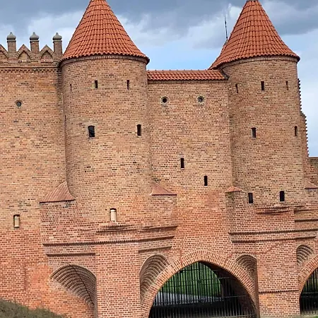 Beautiful And Charming In The Heart Of The Old Town