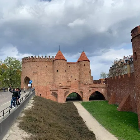 Beautiful And Charming In The Heart Of The Old Town