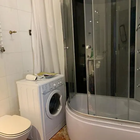 Beautiful And Charming In The Heart Of The Old Town Apartment *